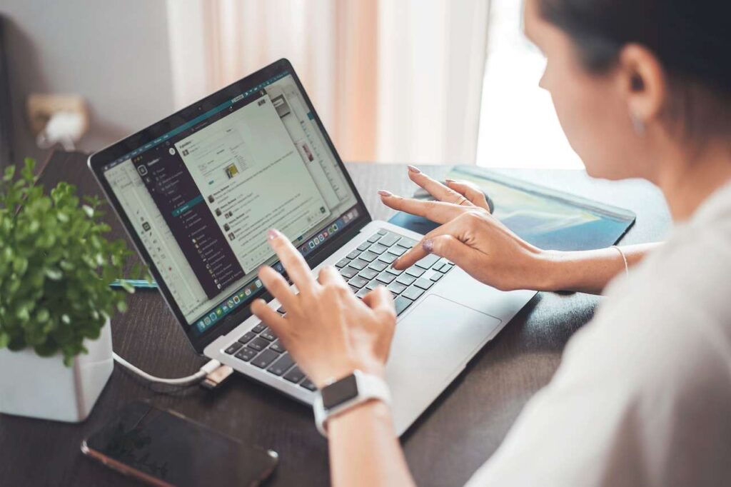 Best Laptop On Rent in Faridabad