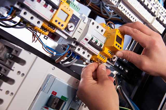 Best Commercial Electrical Services in Faridabad Contact Number | Mind Soft Technology 5 Best Commercial Electrical Service in Gurgaon